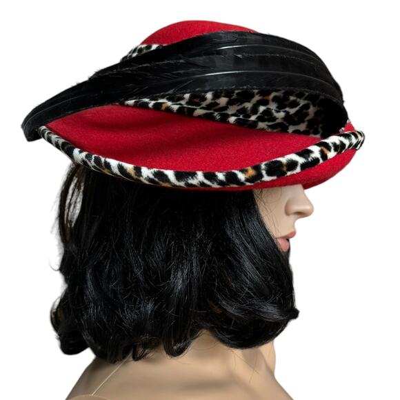 NWT Vintage 1960's Mr. John Classic Hat Red with animal print & large feathers - Picture 5 of 14
